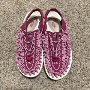 Keen Pink and Cream Woven Sandals size 10